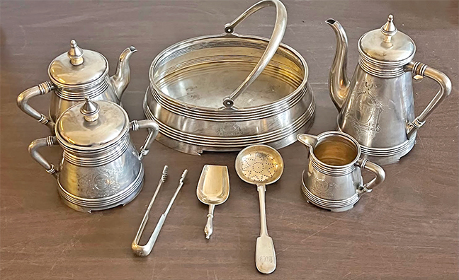 Russian Imperial silver tea service by Andrey Alexandrov, Moscow, circa 1908.