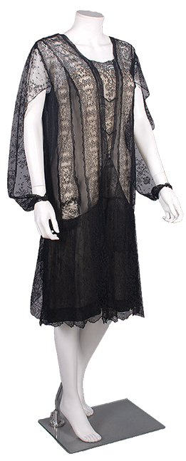 Gabrielle Chanel 1920s Chantilly lace evening dress