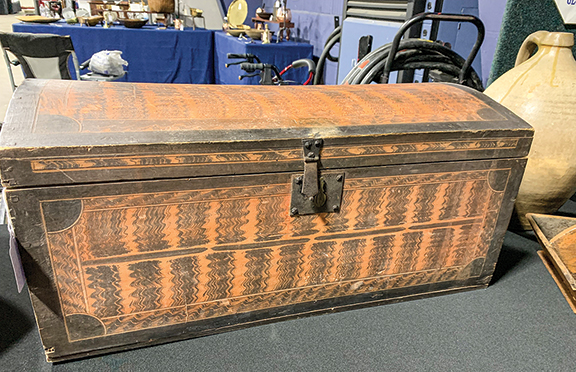 All original, this 1820-40 folk-art dome-top trunk from Maine was $975 from Dan Freeburg of Wilcox, Pennsylvania.