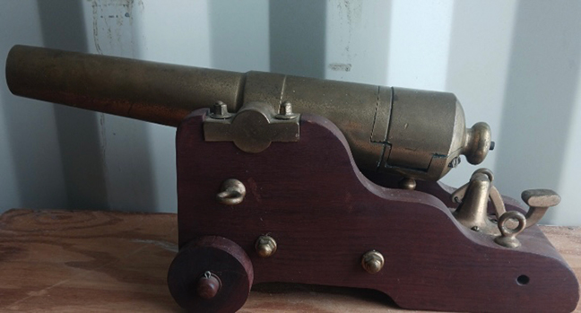 402- Solid brass antique signal cannon expertly done. 20